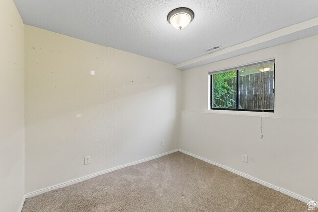 Building Photo - 2748 S 1100 E