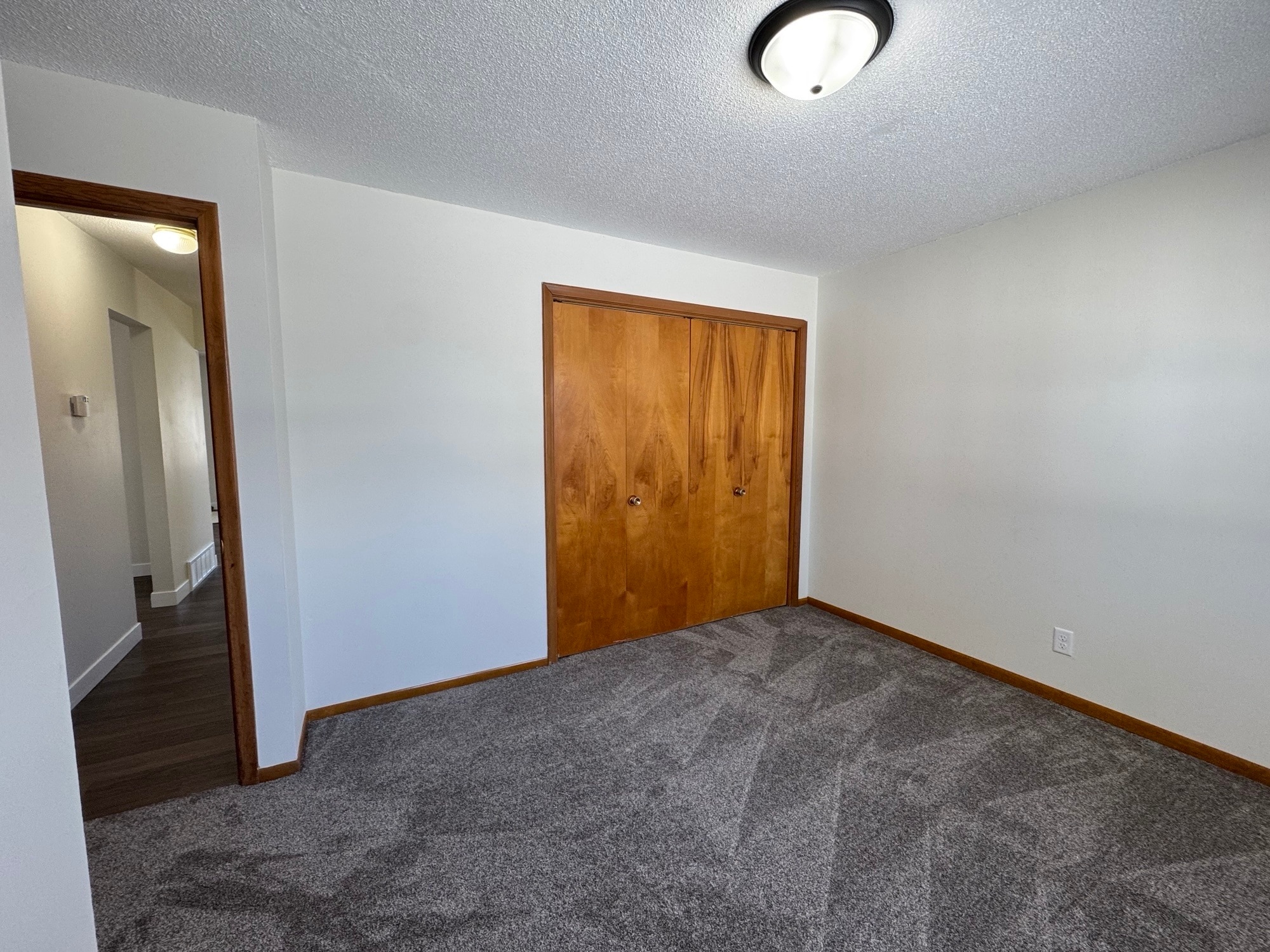 Building Photo - 712 10th St W