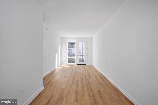 Building Photo - 2536 Neabsco Common Pl