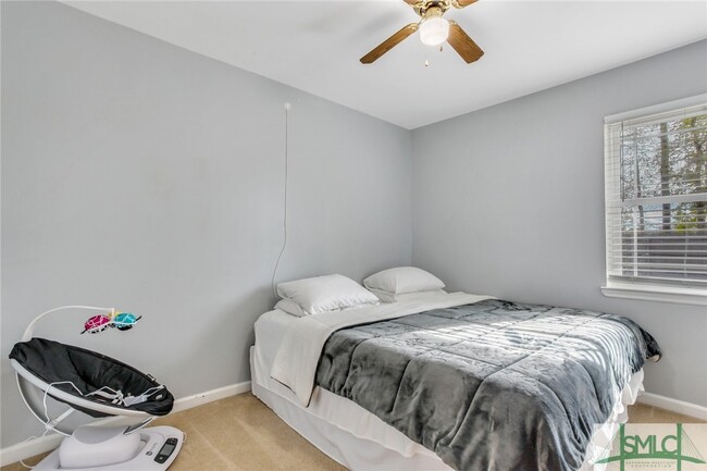 Building Photo - 250 Garden Cir
