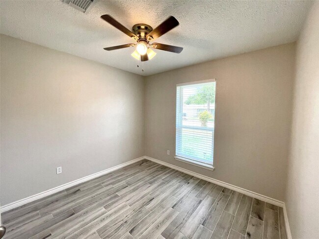 Building Photo - 18635 Andalusian Dr
