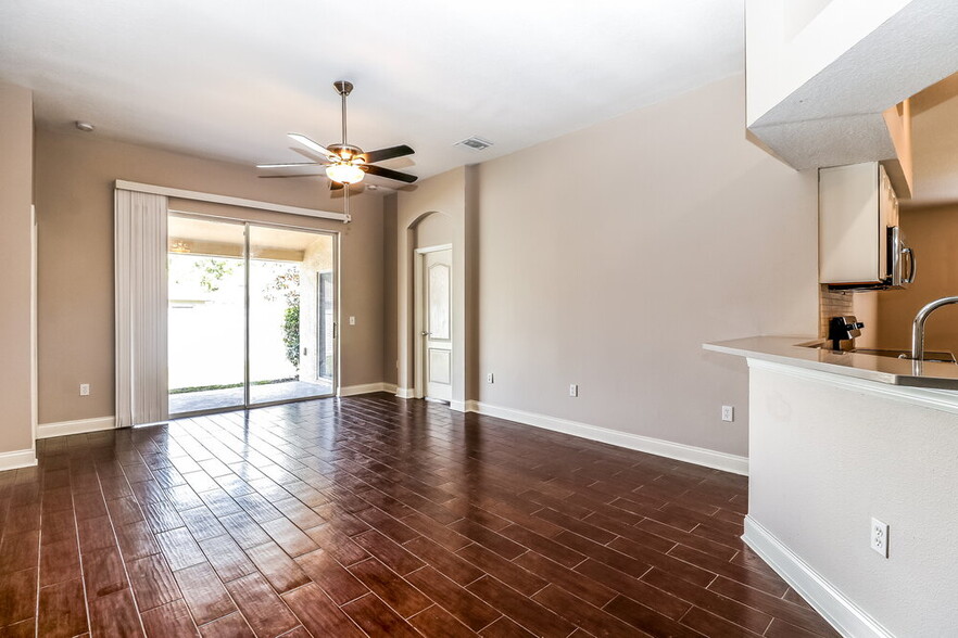Building Photo - 10124 Coldwater Loop