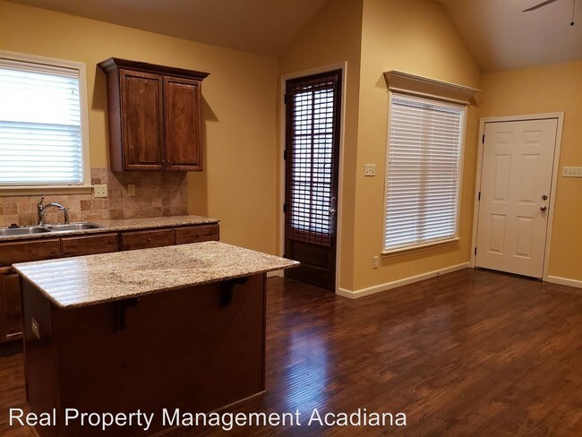 Building Photo - 3 br, 2 bath House - 332 Chimney Rock