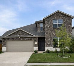 Building Photo - 3226 Sioux Trl