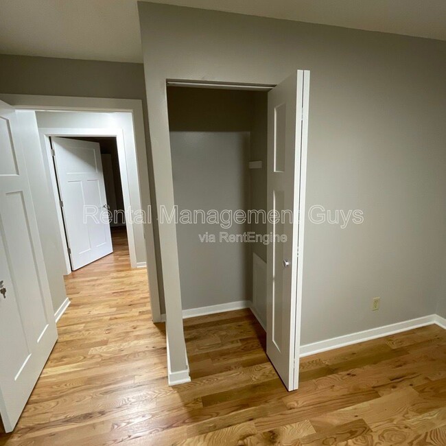 Building Photo - 8229 Halifax Ct N