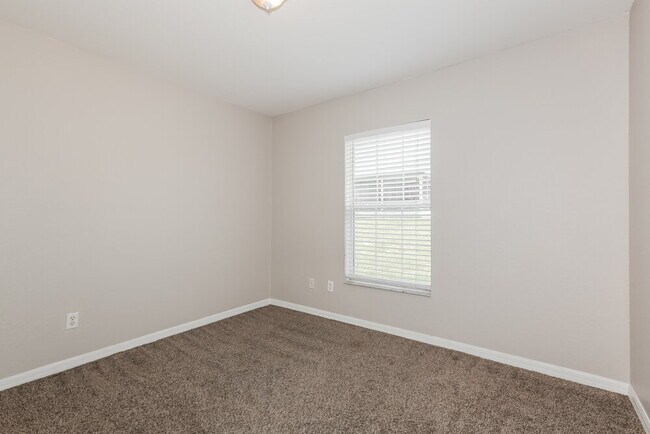 Building Photo - 7945 Sugar Pine Blvd