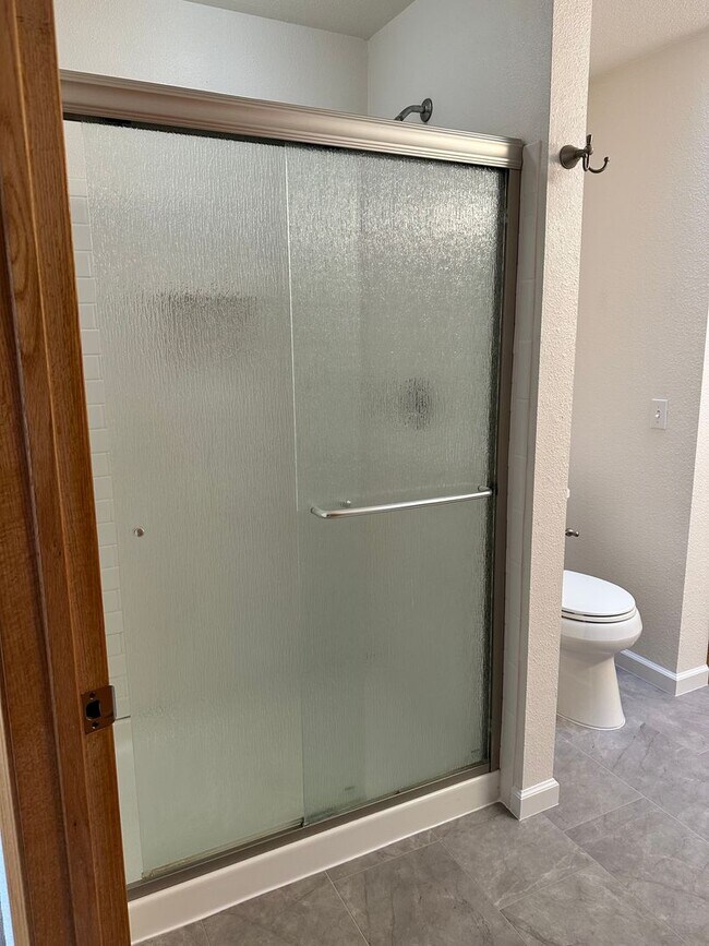 Building Photo - 1 Bedroom, 1 Bath Duplex – Sunny McKinleyville