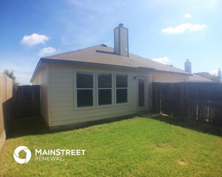 Building Photo - 112 Bushel Ln