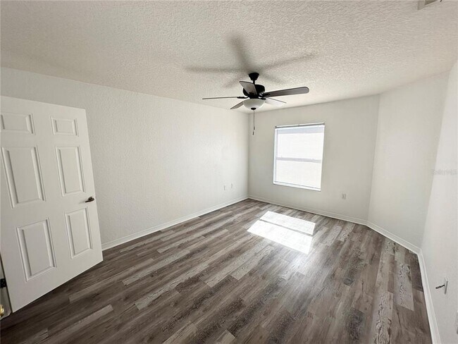 Building Photo - 4600 E Moody Blvd