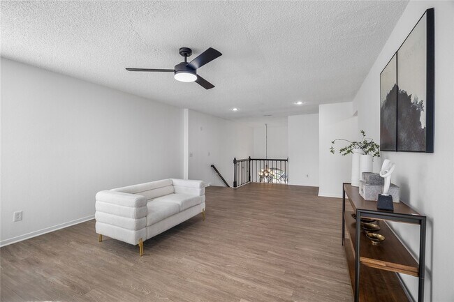 Building Photo - 10310 Minturn Ln