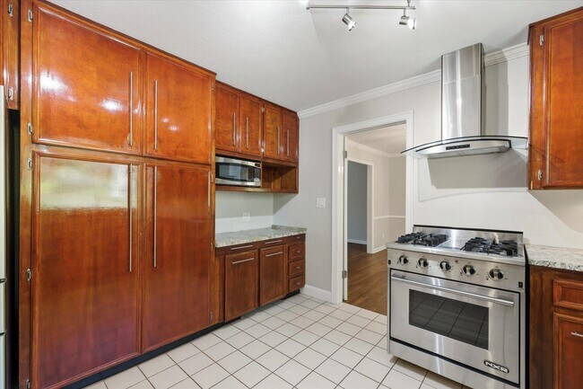 Building Photo - 602 Middlebrooks Cir