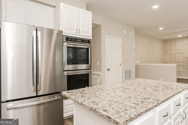 Building Photo - 330 Fitzgerald Pl