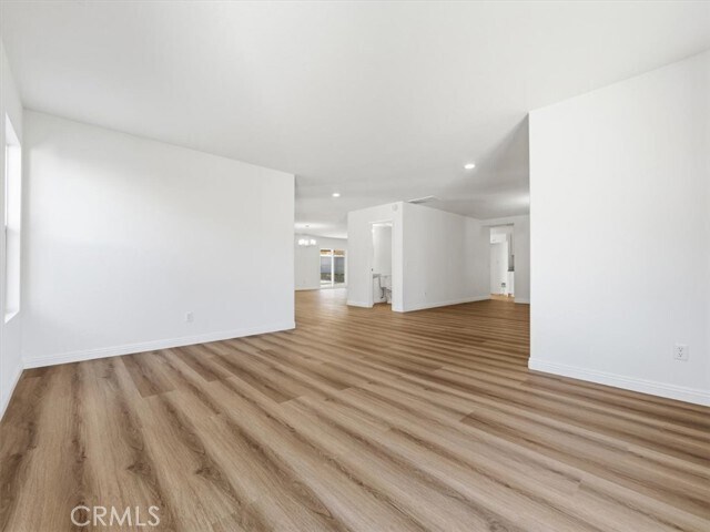 Building Photo - 2775 S Buena Vista Ave