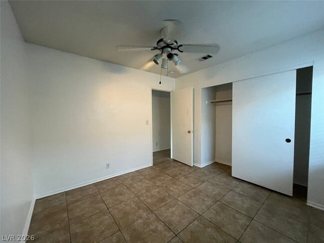 Building Photo - 3657 Lucky Horseshoe Ct