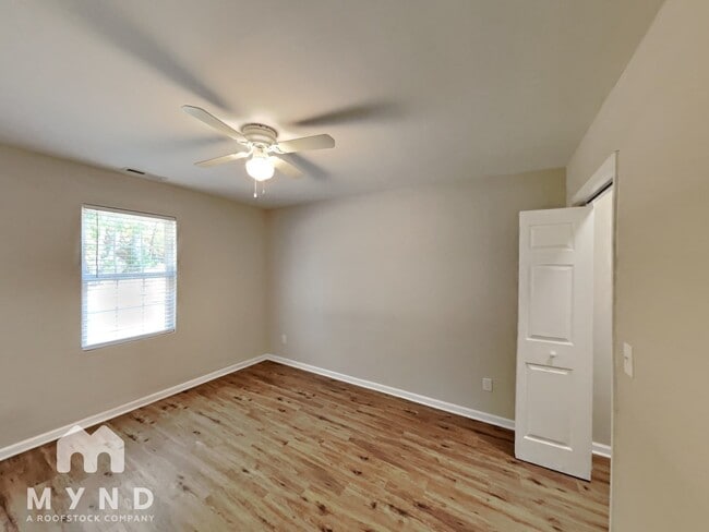 Building Photo - 3274 Anderson Mountain Rd