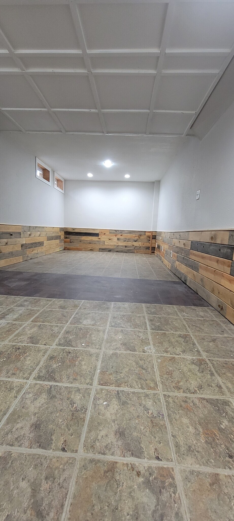 Building Photo - 312 38th St