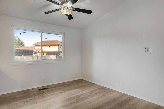 Building Photo - 11030 W Musket St