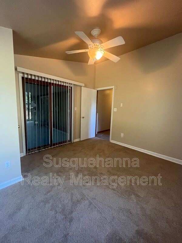 Building Photo - 529 Stone Hill Rd