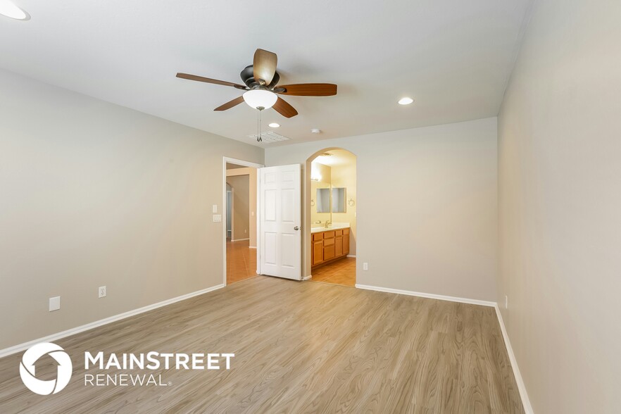 Building Photo - 17406 W Mohave St