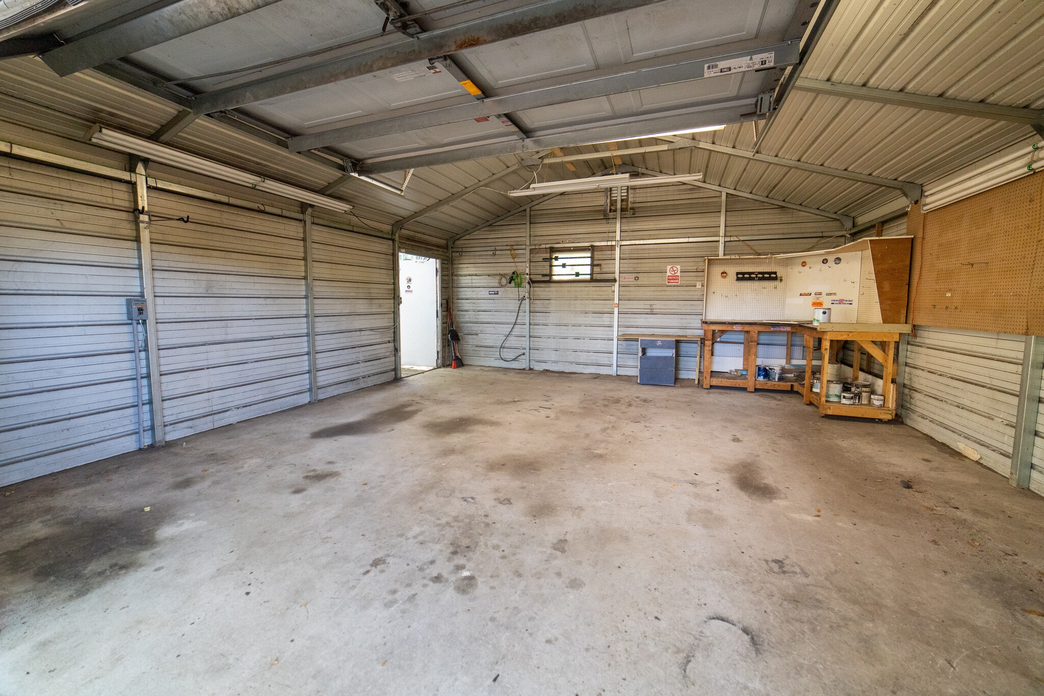 Garage/Workshop - 1101 Nantucket Ave