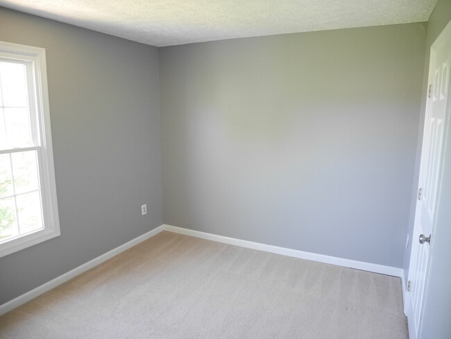 Building Photo - 3 Bedroom Townhouse- Owings Mills, MD