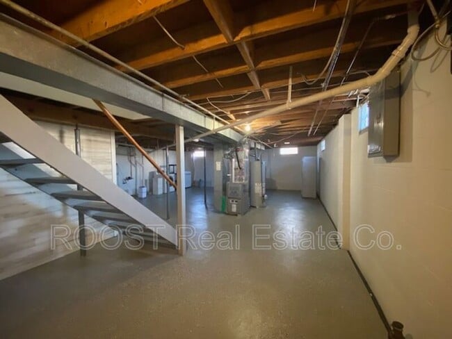 Building Photo - 4317 Wabash Dr