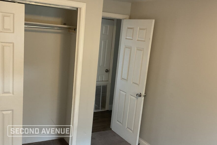 Building Photo - 200 NW 88th St