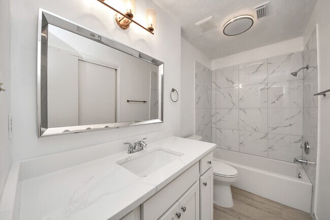 Building Photo - 3514 Spanish Acorn Ln