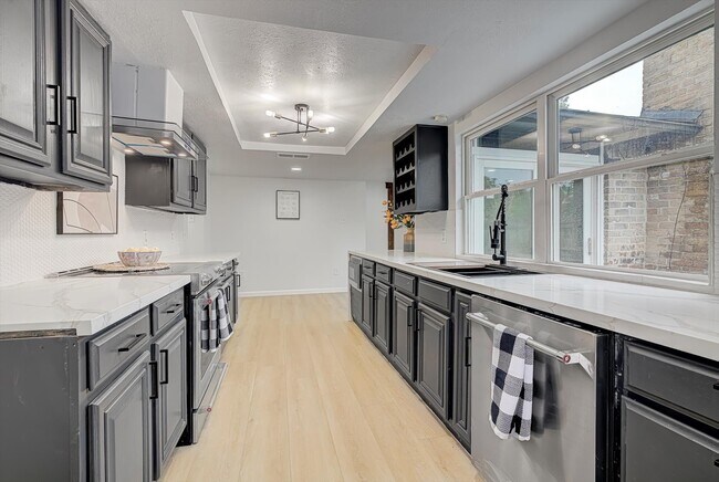 Building Photo - 15507 Sierra Valle Dr
