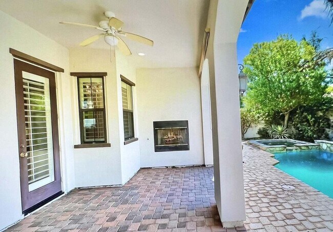 Building Photo - 80689 Via Glorieta