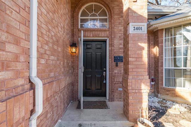 Building Photo - 2401 Hedgeapple Dr