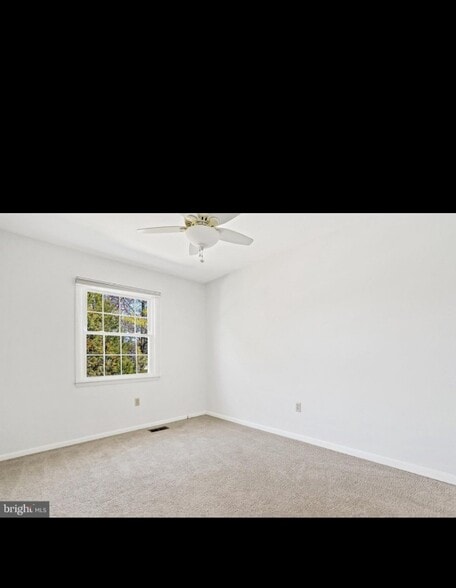 Building Photo - 6360 Silver Ridge Cir