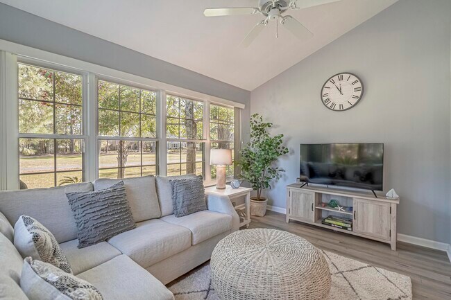 Building Photo - 4818 Southern Trail