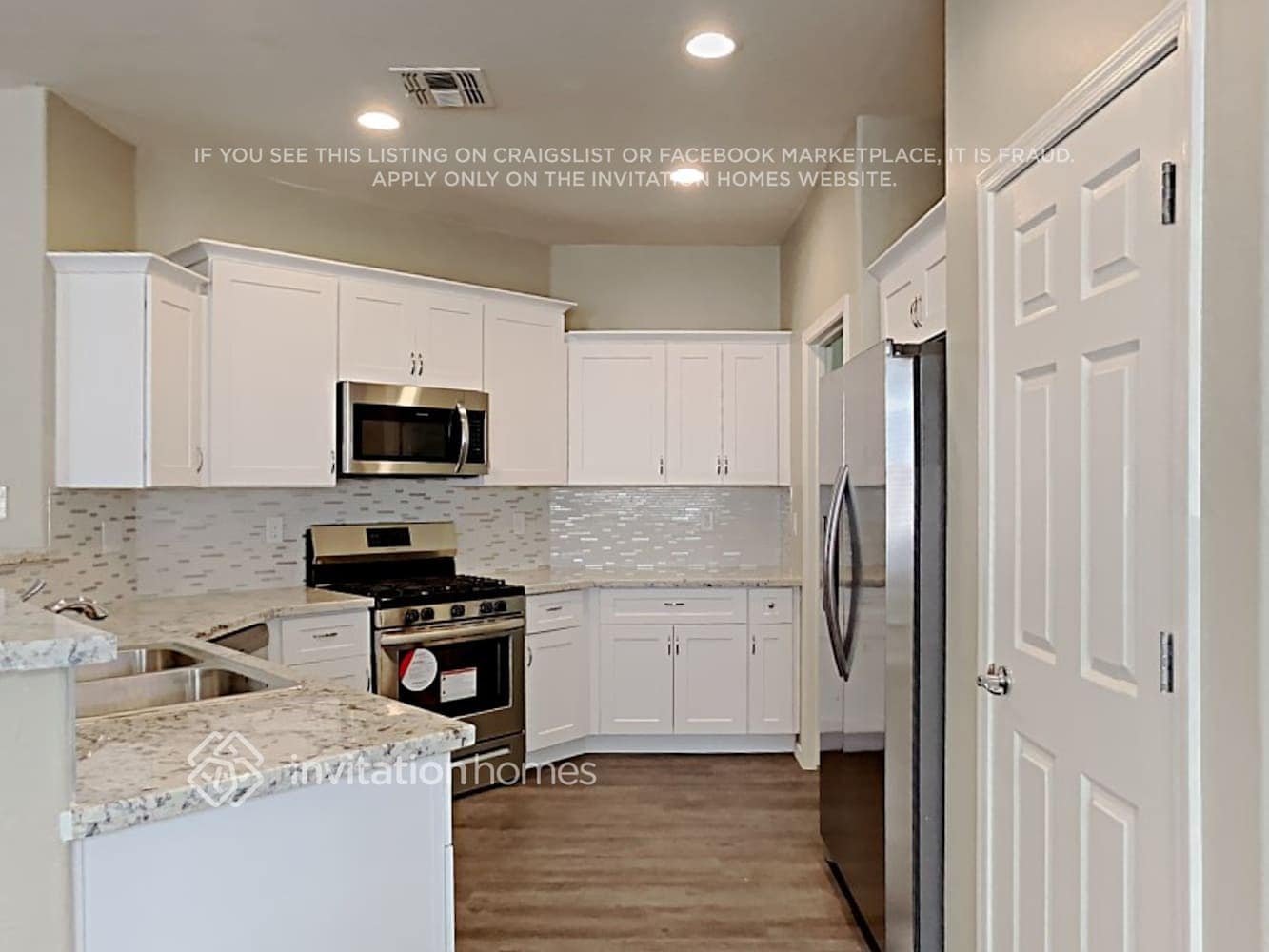 Building Photo - 2813 S 101st Ave