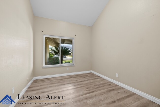 Building Photo - 25352 Avenida Cappela