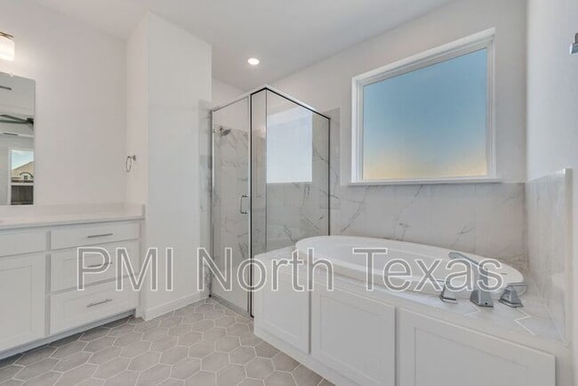 Building Photo - 5405 Wheatberry Trl