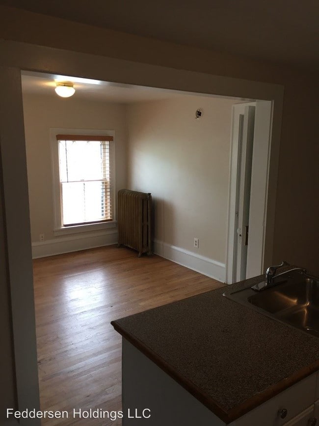 Building Photo - 2201 Aldrich Ave S