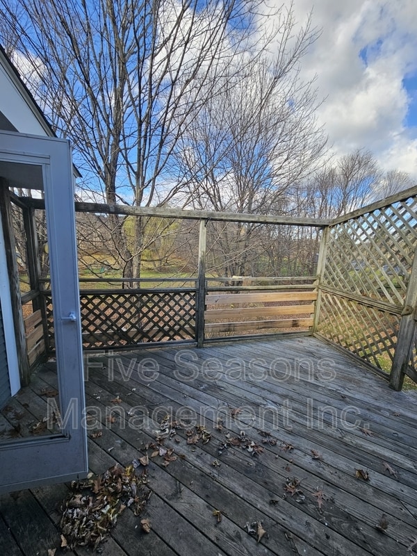 Building Photo - 328 Browns Trce