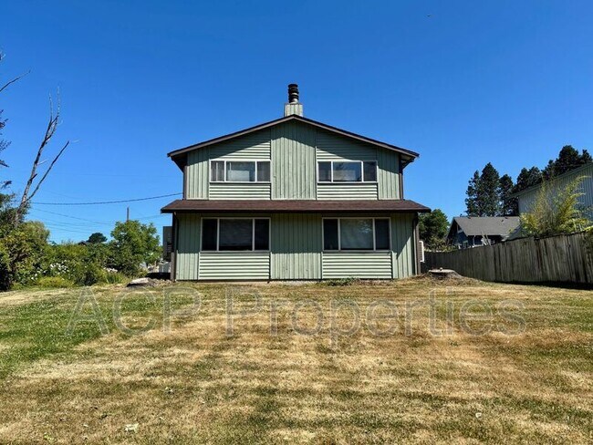 Building Photo - 1701 Cowgill Ave