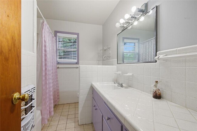 Building Photo - 508 Morris Dr