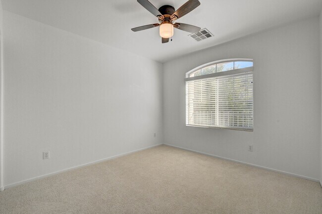 Building Photo - 9947 Corbridge St