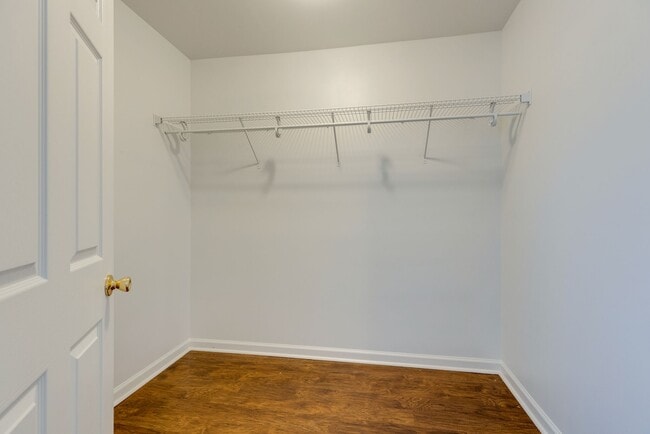 Building Photo - 712 45th Ave N