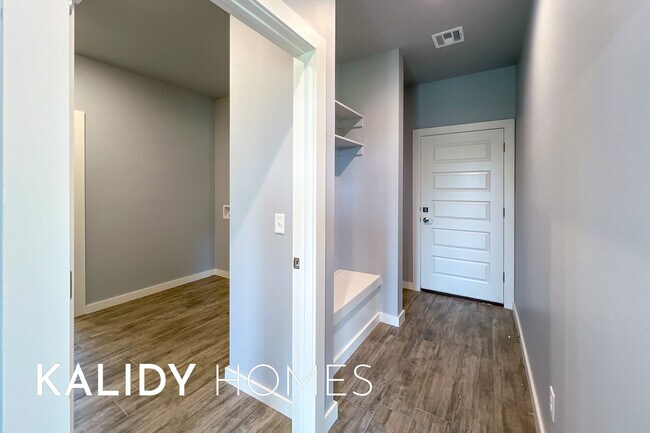 Building Photo - 17859 Salem Rd