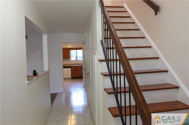 Building Photo - 5604 Hana Rd
