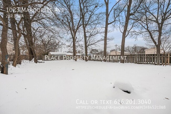 Building Photo - 1023 Marquette Ave