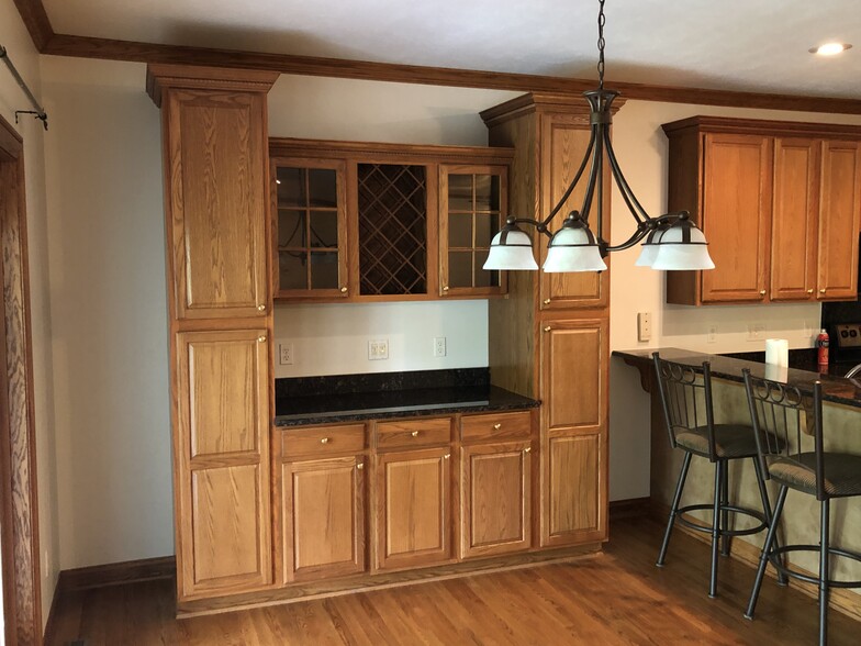 Building Photo - 859 Clearwater Cv W