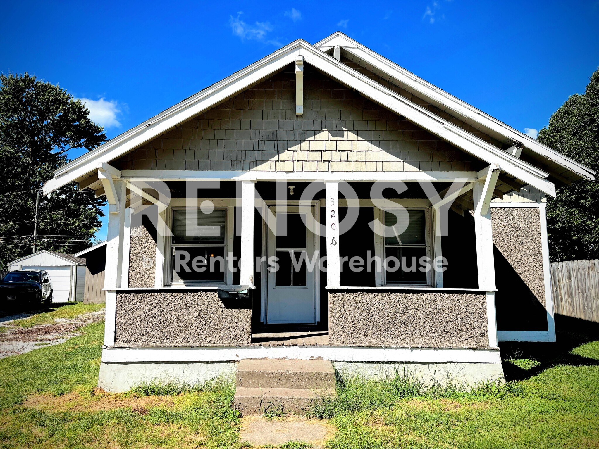 Building Photo - 3206 3rd St