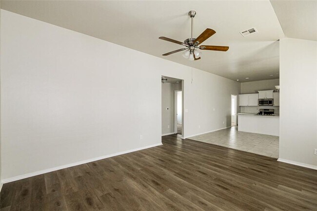 Building Photo - 4608 Crystal Clear Ln