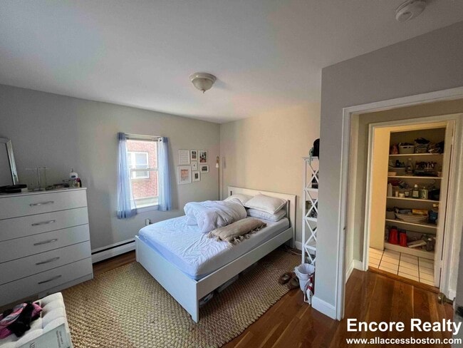 Building Photo - 61 Selkirk Rd