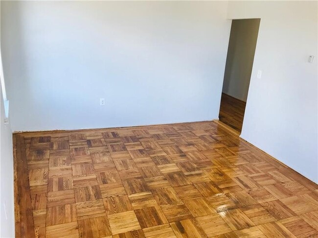 Building Photo - 225 W 233rd St